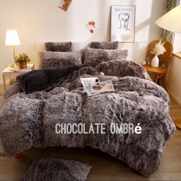 Other - Queen Plush Shaggy Duvet Cover Set of 3 SoftVelvet